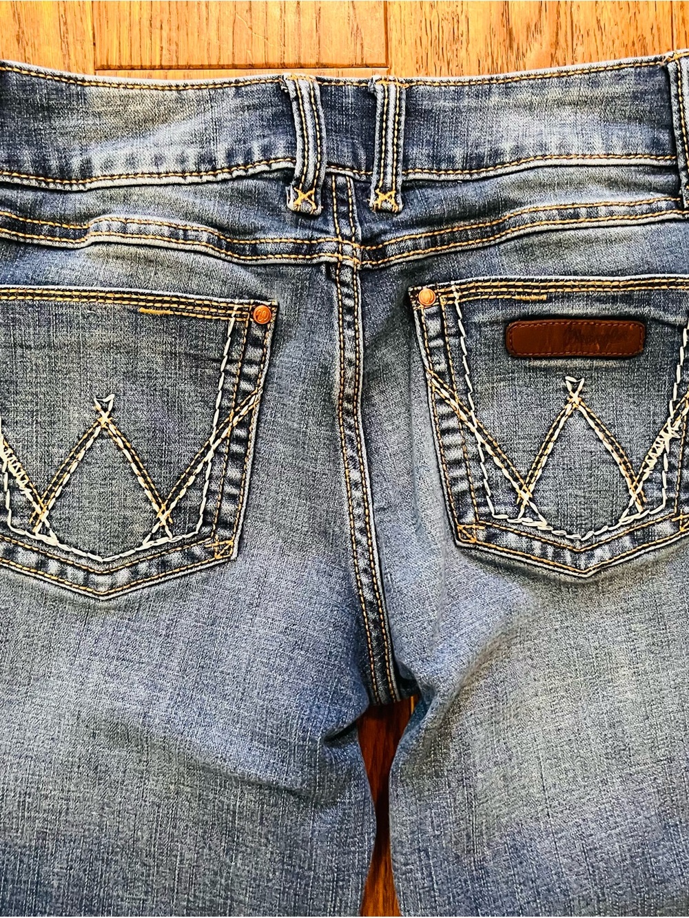 Wrangler Women's Light Blue Bootcut Jeans with Embroidered Back Pockets